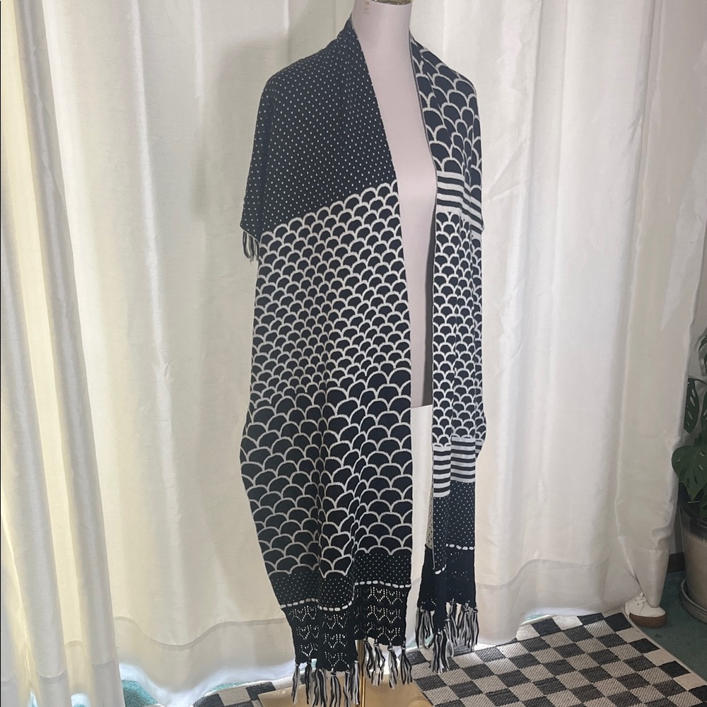 Anthropologie Black and White Geometric Scarf Angels of the North